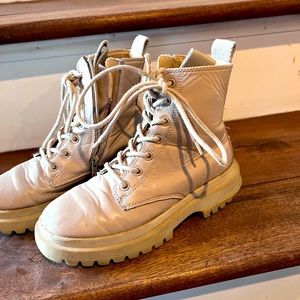 Zara kids boots size 33